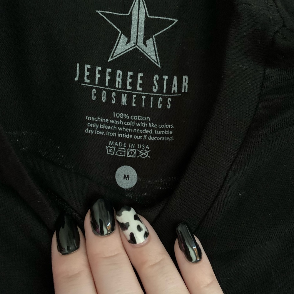 SOLD ON Ⓜ️Jeffree Star T-Shirt - Picture 2 of 4